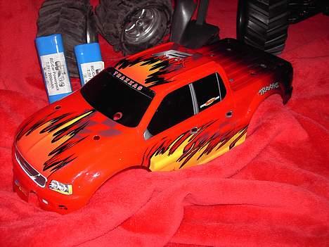 Off-Roader E-MAXX *-SOLGT-* billede 3