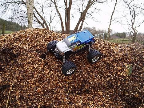 Truck mini Fmh Miniturbo - på flis bakken hjemme i min have. billede 18