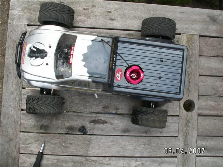 Off-Roader Mammoth st 1/8 - ny body top med ny motor billede 17
