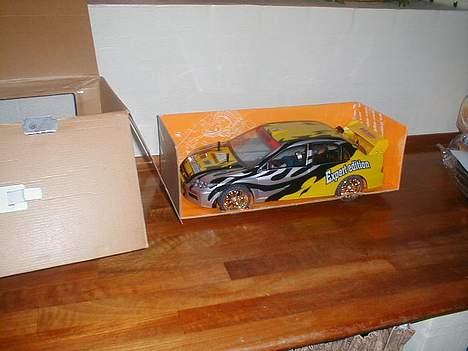Bil hbx onroad - den er ved at blive pakket ud hehe billede 3