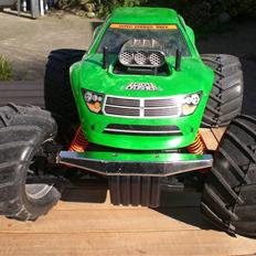 Truck Giga Crusher DualForce