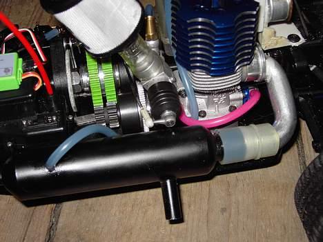 Bil TOYOTA COROLA (sinyih) - her ser i så min "fine" OS-max motor monteret . billede 6