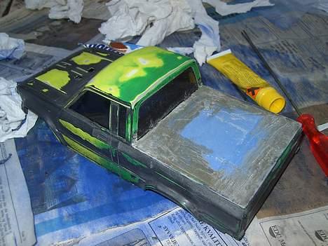 Truck RC - sådan ser den så ud nu. jeg har sparklet en plade på ladet. billede 8