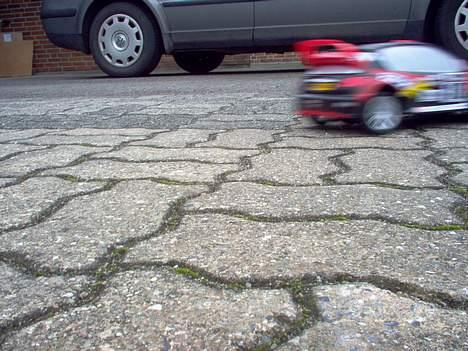 Bil Peugeot 206 wrc - Er li ved at trække koger.den rykker uedmærker :D billede 3