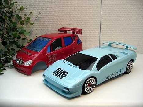 Bil Kyosho Mini-z - Sammen med storebror fra DHB - samme undervogn, men en noget mere eksotisk bil... billede 8