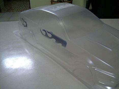 Bil AE-86 Trueno (Projekt) - Taenker paa at faa en stor enkel flamme fra forreste hjulkasse og 4/5 dele ned til naeste hjulkasse billede 6