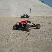 Off-Roader Traxxas jato 2.5R (3.3)