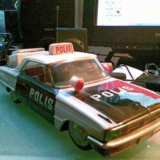 Bil 2 stk politibiler sælges 