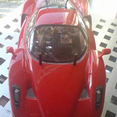 Bil Tamiya Ferrari Enzo TT-01