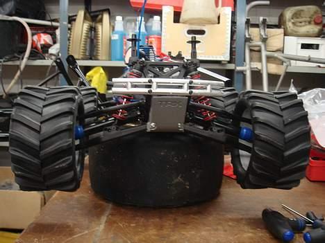 Bil Traxxas T-MAXX 2,5 R  billede 3