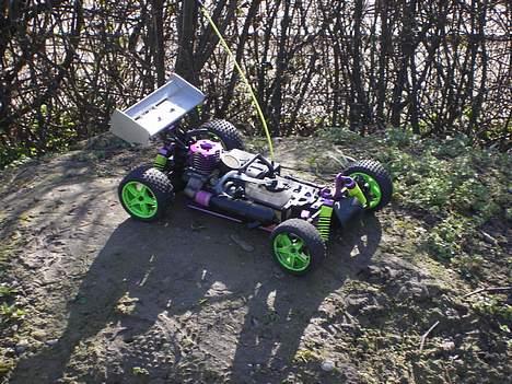Buggy atomic warhead - på bakken. billede 3
