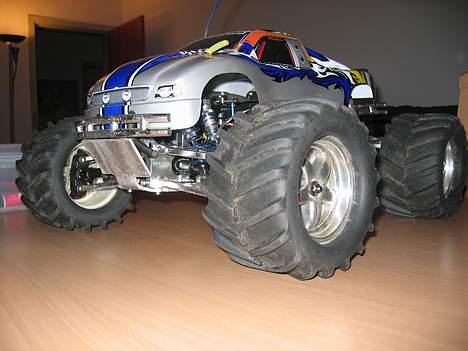 Truck T-Maxx 4,6 **SOLGT** billede 1
