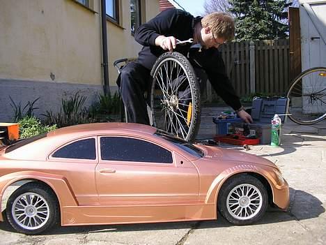 Bil Mercedes - se str. på bilen med en mand lige bagved..!! billede 11