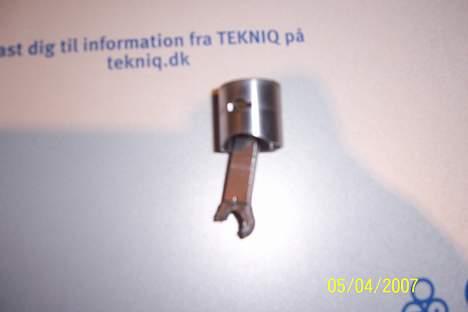 Buggy inferno st ( SOLGT )  - Her er stemplet så med en knækket plejstang billede 13