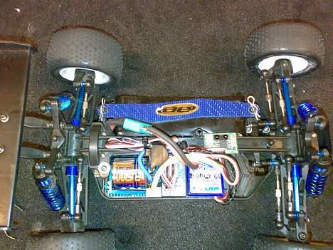 Buggy Team Associated RC18BFT billede 2