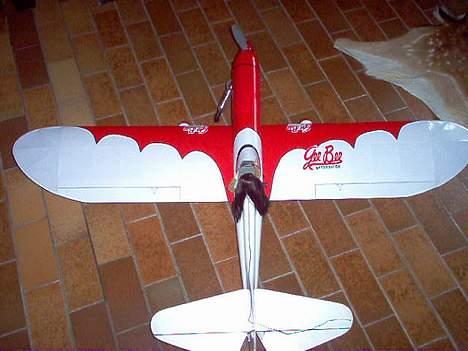 Fly gee bee sposter billede 3