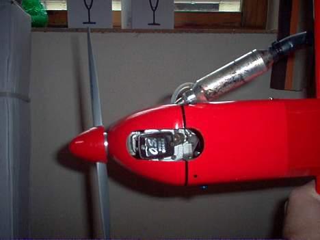 Fly gee bee sposter billede 4