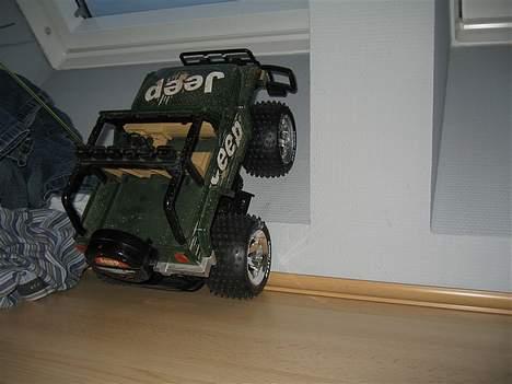 Off-Roader jeep - den boller lige væggen billede 18