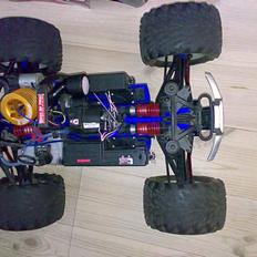 Off-Roader Traxxas Revo SOLGT