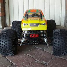 Truck Cen Genesis GST 7.7