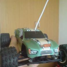 Truck RC18T