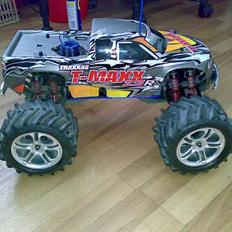 Off-Roader T-MAXX 2,5R