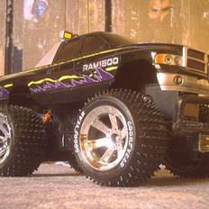 Off-Roader Dodge RAM 1500 4x4