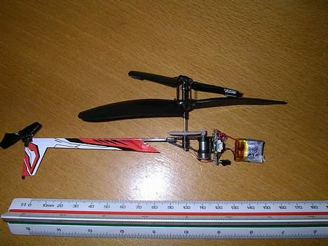 Helikopter Picooz - Sårn så den ud lige da jeg havde skildt den ad :) billede 8