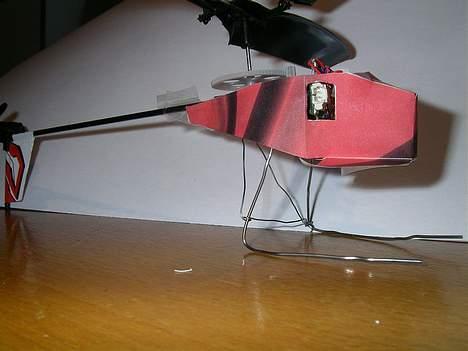 Helikopter Picooz - 2. forsøg på at lave "ben", også meget ustabile, og for meget vægt. billede 13