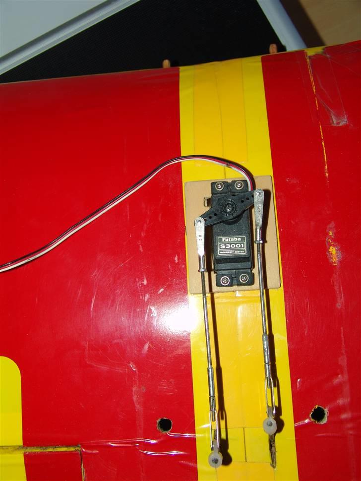 Fly SpaceWalker  - Servo til Krængror billede 19