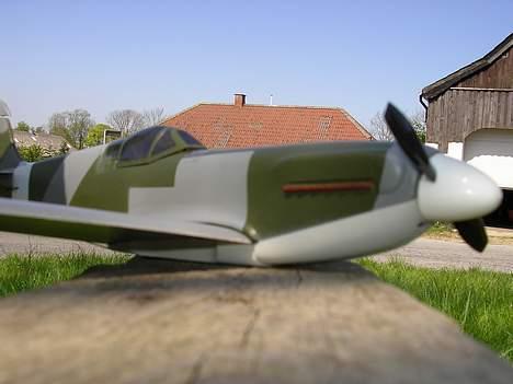 Fly Spitfire MK XIV billede 12