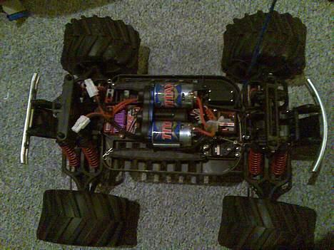 Off-Roader Traxxas E-maxx - Kommer i bedre kvalitet, så hurtig så muligt. billede 3