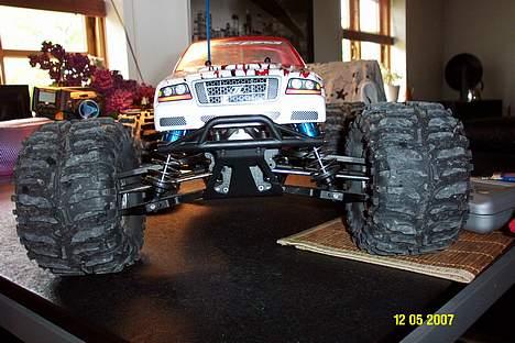 Truck Team Losi LST - LRP z.28r billede 3