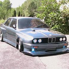 Bil BMW E30 M3 schnitzerSOLGT