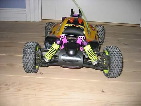 Bil solgt - Atomic Warhead billede 3