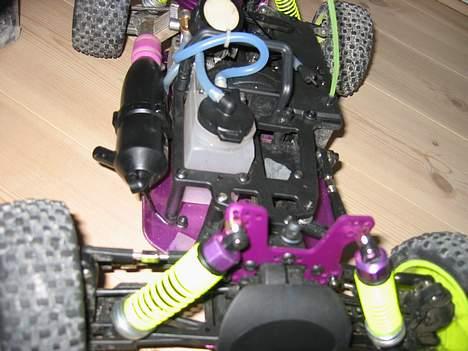 Bil solgt - Atomic Warhead billede 8