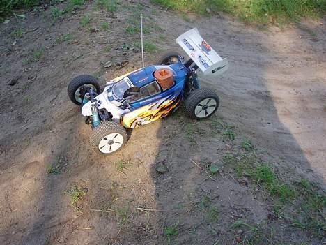 Buggy kyosho inferno MP.7,5  billede 2
