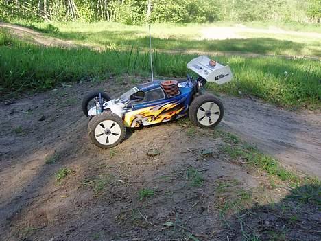 Buggy kyosho inferno MP.7,5  billede 3
