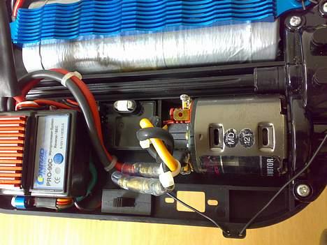 Bil TAMIYA TT-01 (SOLGT!!!) - Selve maskinhuset, 90A Esc & 12 turns YOKOMO motor+Graupner digi kulfiberservo billede 17