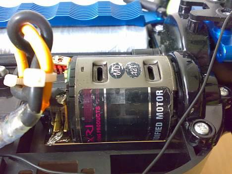 Bil TAMIYA TT-01 (SOLGT!!!) - YOKOMO XR12 HADES MODIFIED DOUBLE motor med 19 tands pinion gearing monteret billede 19