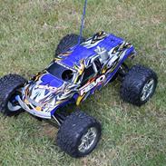 Bil Traxxas Revo 3.3