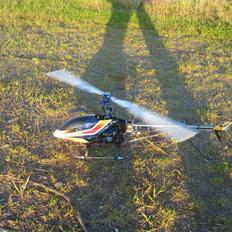 Helikopter   T-Rex 450 SE V2 (solgt)