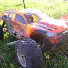 Off-Roader hpi nitro mt2 foræret væk