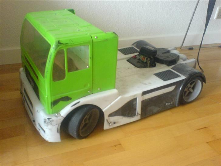 Lastbiler FG MAN - SOLGT - Sådan ser den ud efter en dag på odensebanen. billede 6