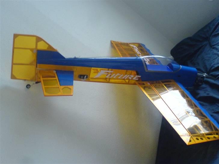 Fly Furure "smadret" billede 8