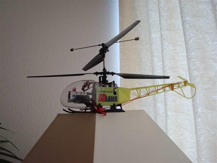 Helikopter LAma - Den er super stabil og kan lande den de sjoveste steder (især vis du tager den i hånden og sætter den på stedet) billede 1