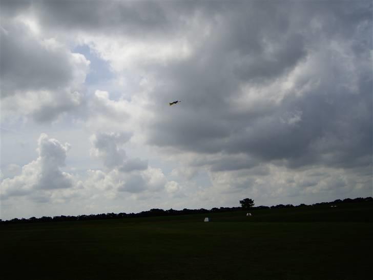 Fly Furure "smadret" billede 15