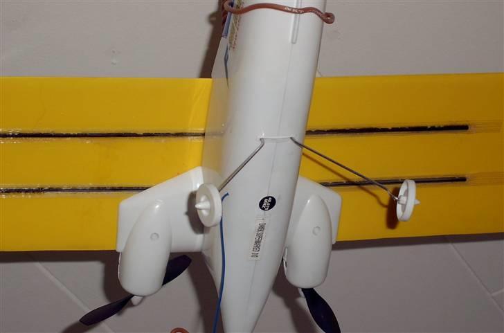 Fly F-360 Gået i stykker - kommer flere og bedre billeder billede 3