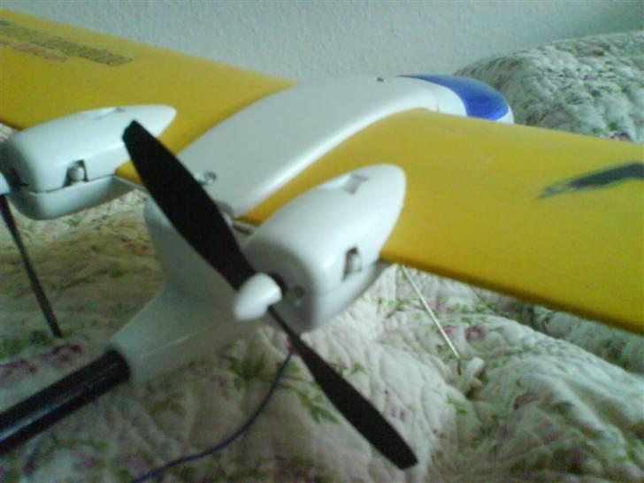 Fly F-360 Gået i stykker billede 8