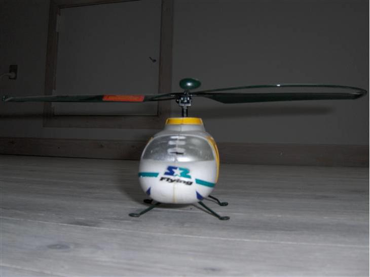 Helikopter SZ Flying billede 1
